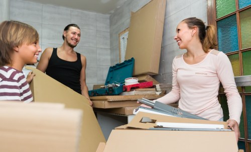 Removal team preparing a move in Pimlico on a central London street